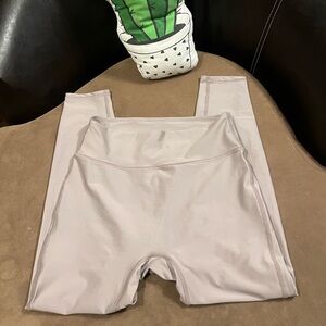 XL leggings LIKE NEW.